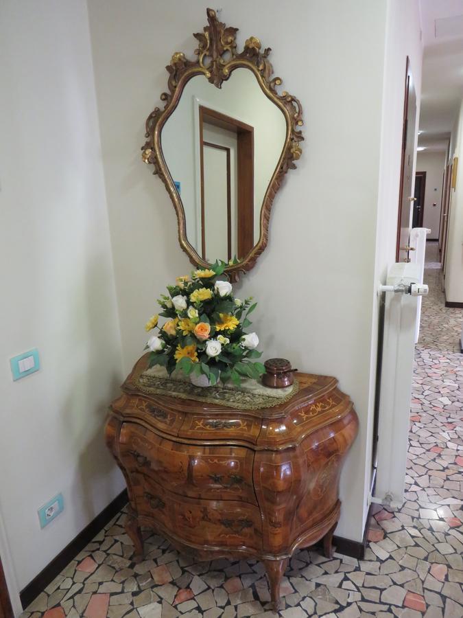 Garni Domus Mea Hotel เมราโน ภายนอก รูปภาพ