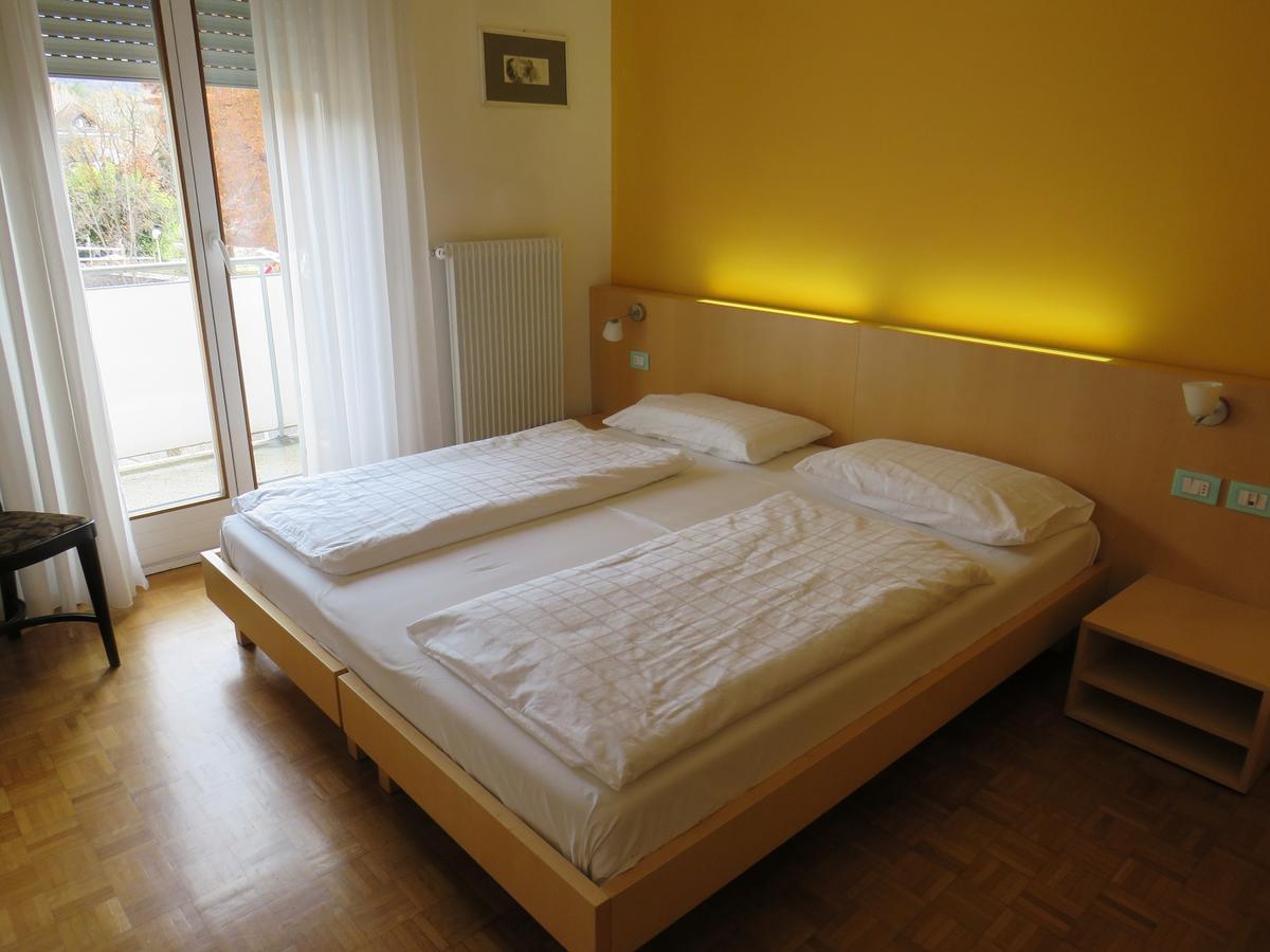 Garni Domus Mea Hotel เมราโน ภายนอก รูปภาพ