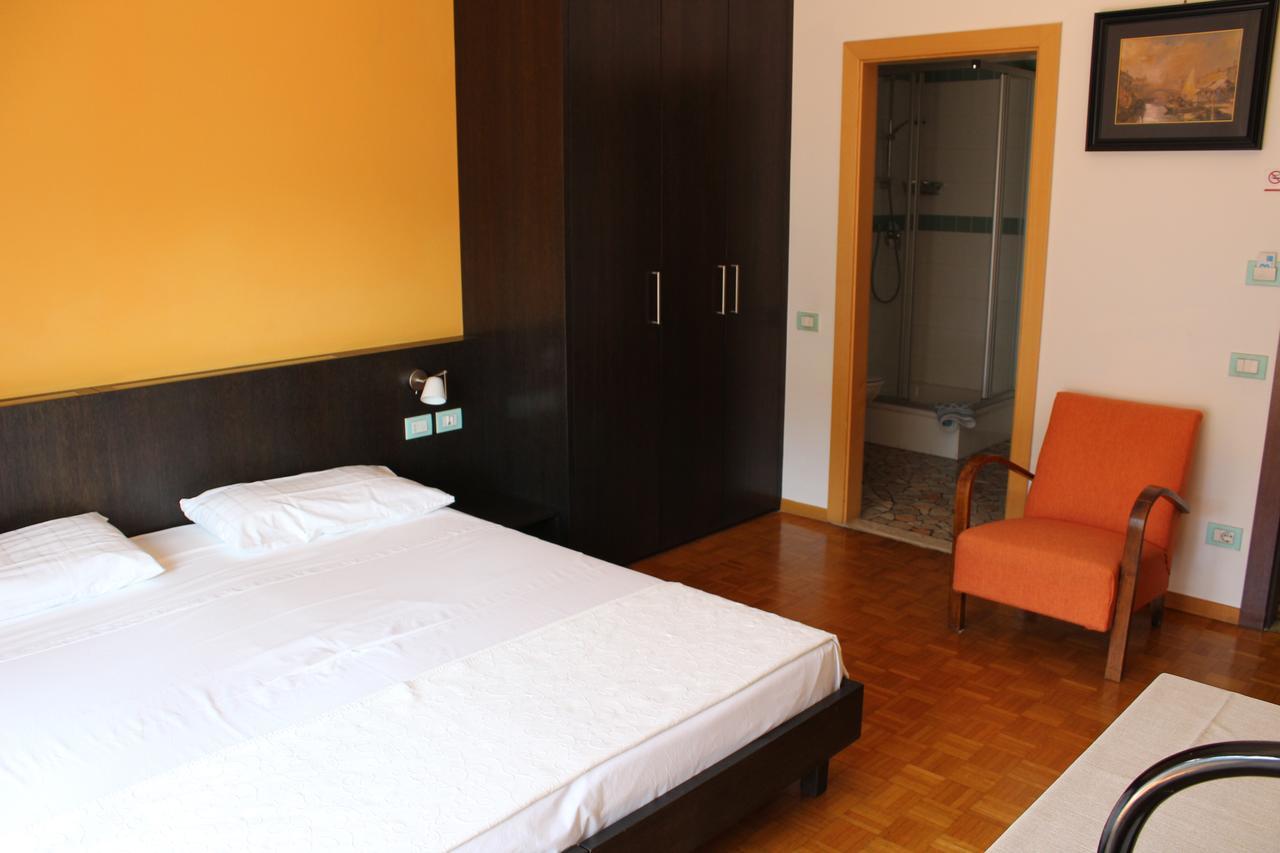 Garni Domus Mea Hotel เมราโน ภายนอก รูปภาพ
